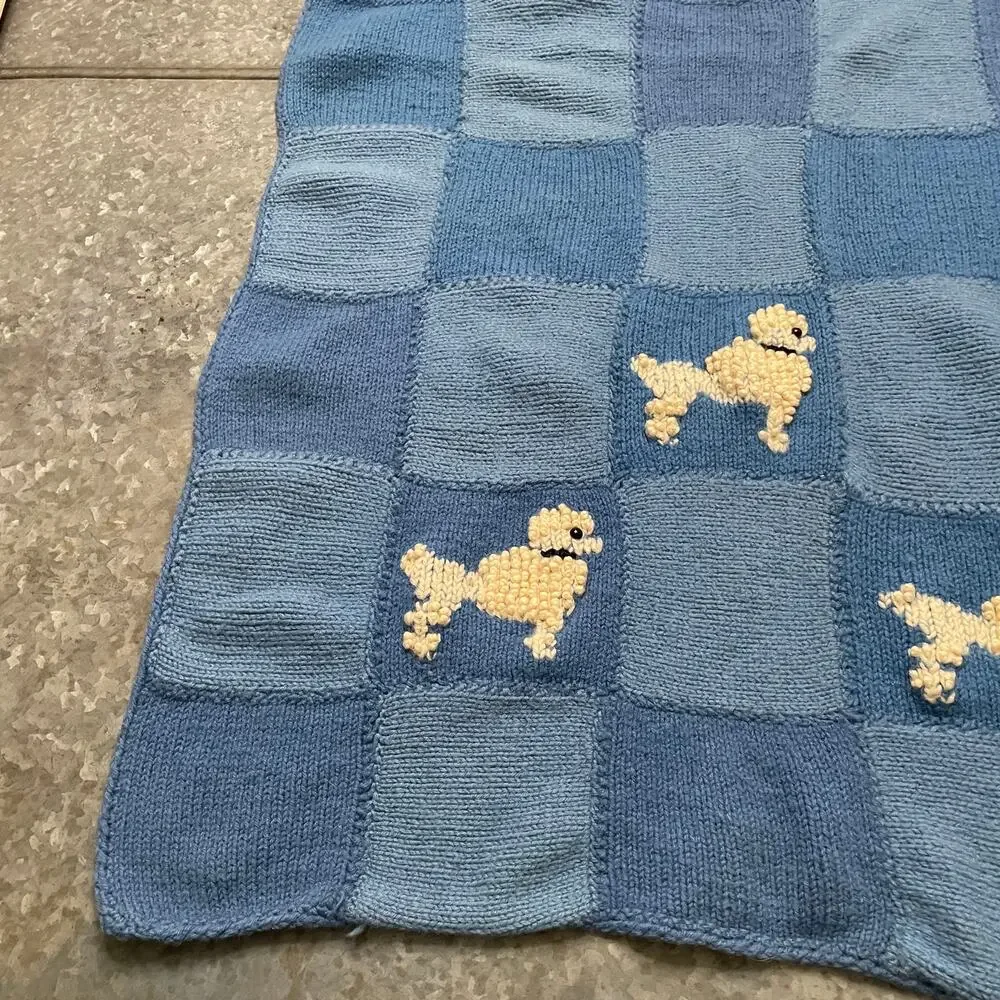 Vintage 1967 Poodle Handmade Quilt Blanket Throw Blue White 60s Retro Mod 34x54